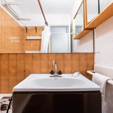 Apartment Near The Aiguille Du Midi Cable Car Апартаменти *
