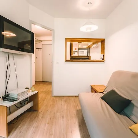 Апартаменти Apartment Near The Aiguille Du Midi Cable Car